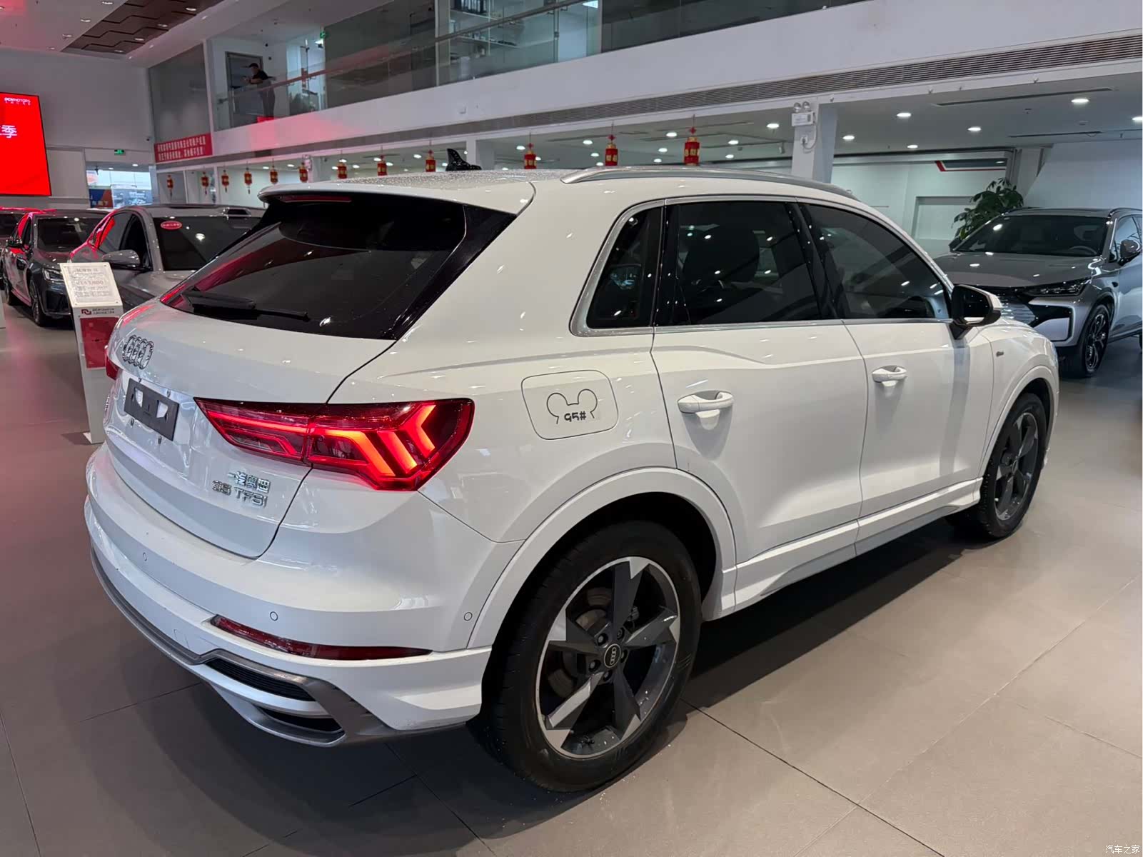 Audi Q3, 2022 4