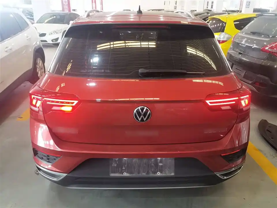 Volkswagen T-ROC exploring Songs Volkswagen T-ROC exploring Songs