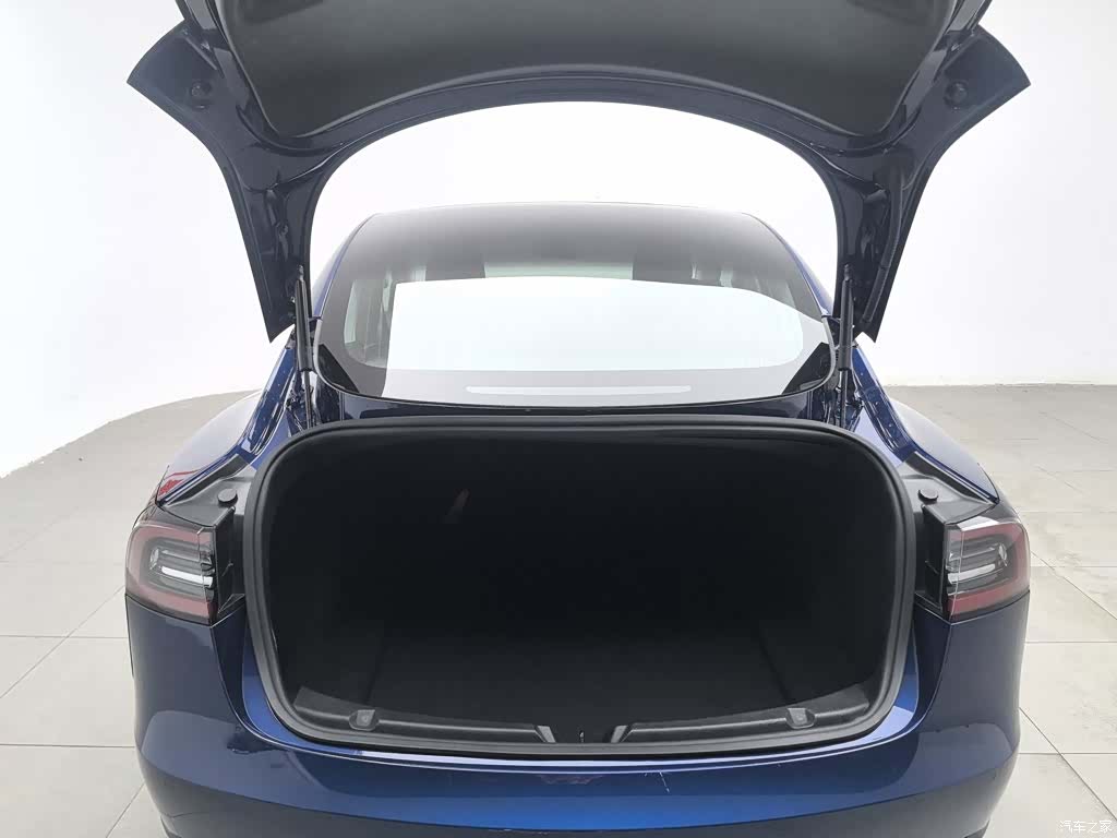 Tesla Model 3, 2019 16