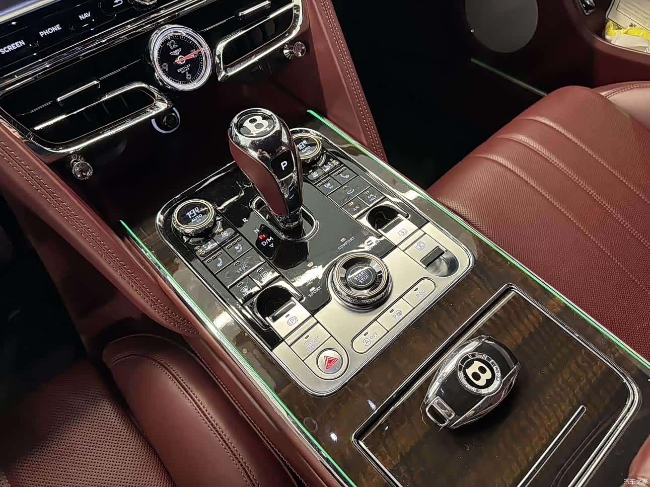 Bentley Flying Spur, 2022 8