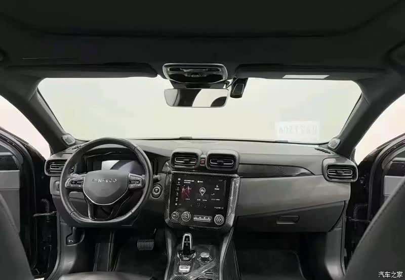 Lynk & Co 02, 2021 все фото