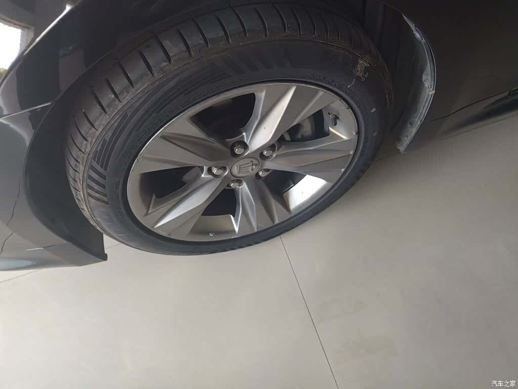 Toyota Crown, 2016 25