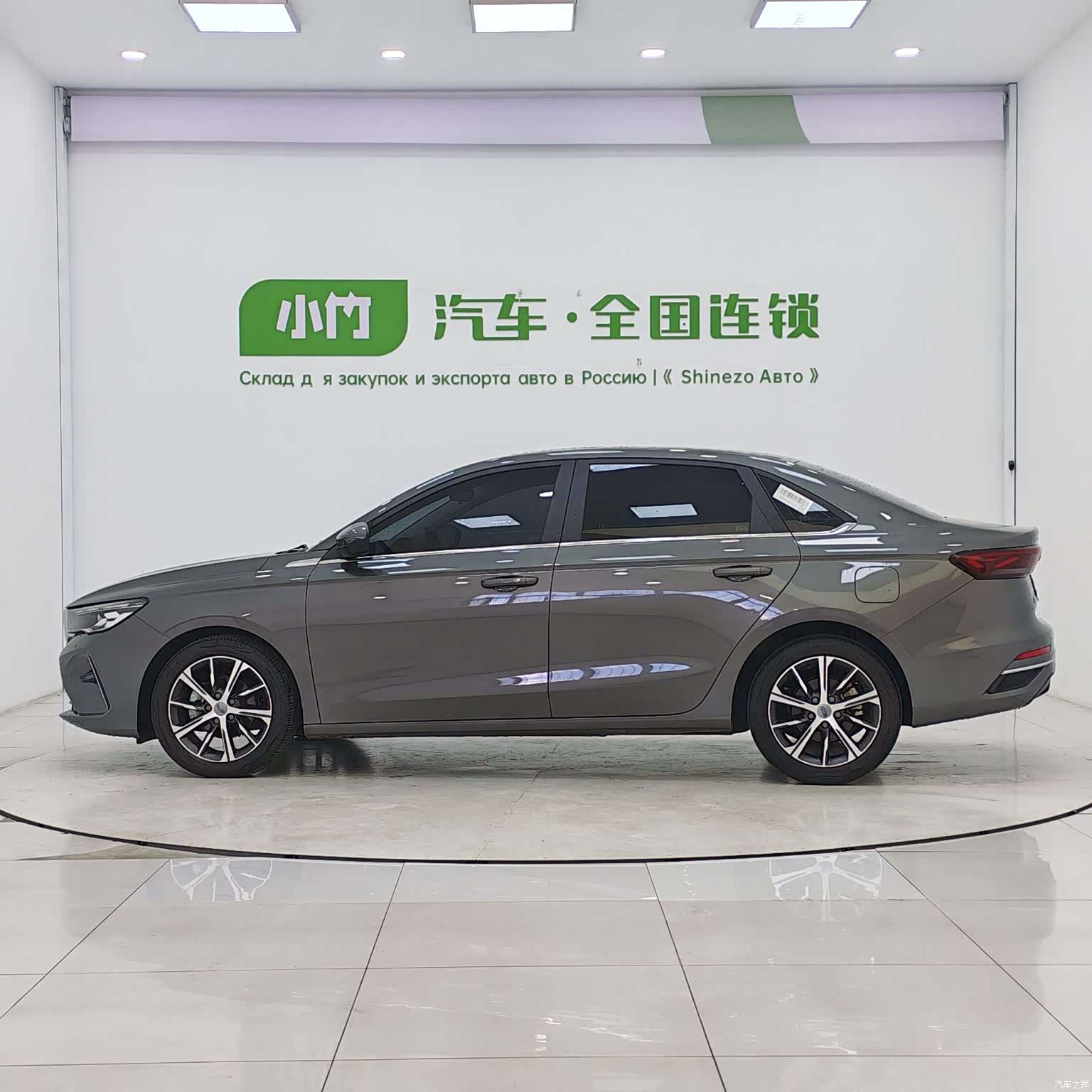 Geely Emgrand, 2022 все фото