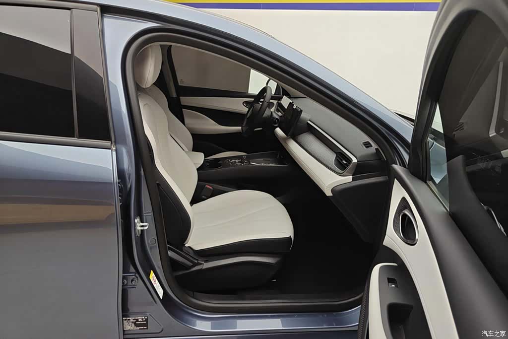 BYD Seal, 2025 8