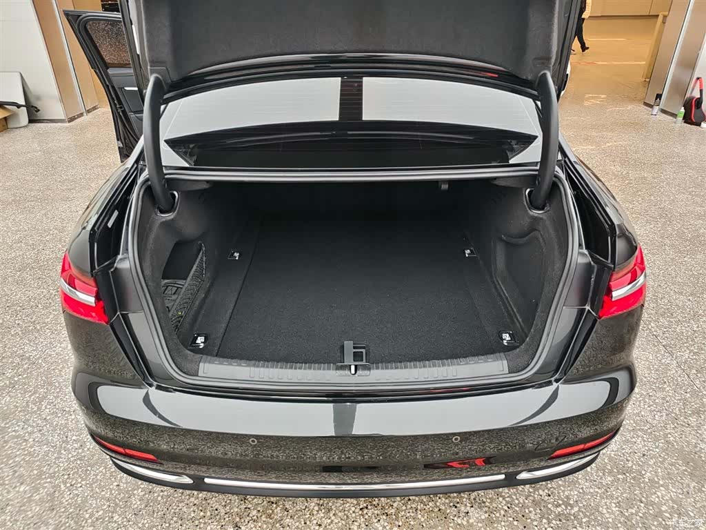Audi A6L, 2020 14