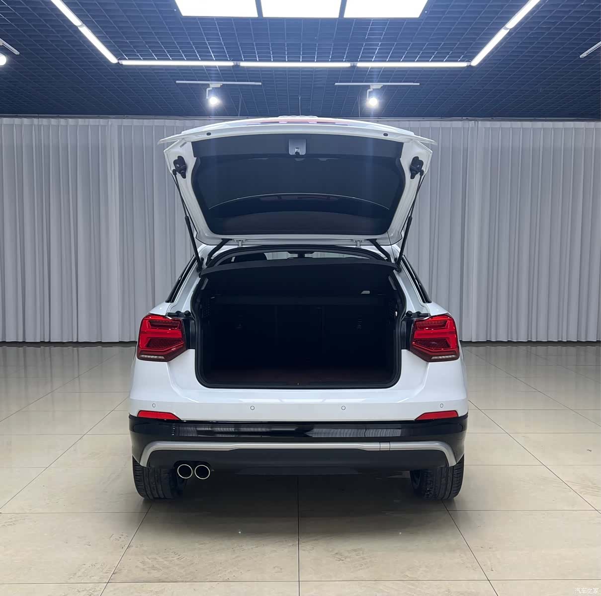 Audi Q2L, 2021 6