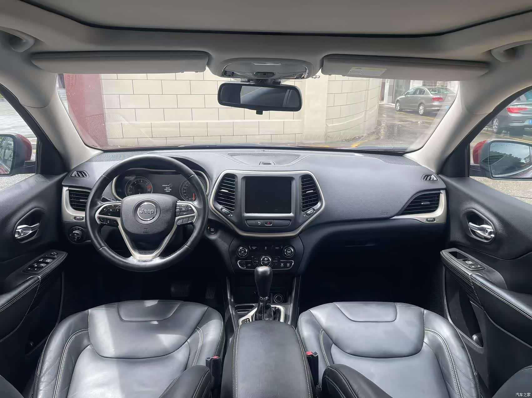 Jeep Cherokee, 2017 10