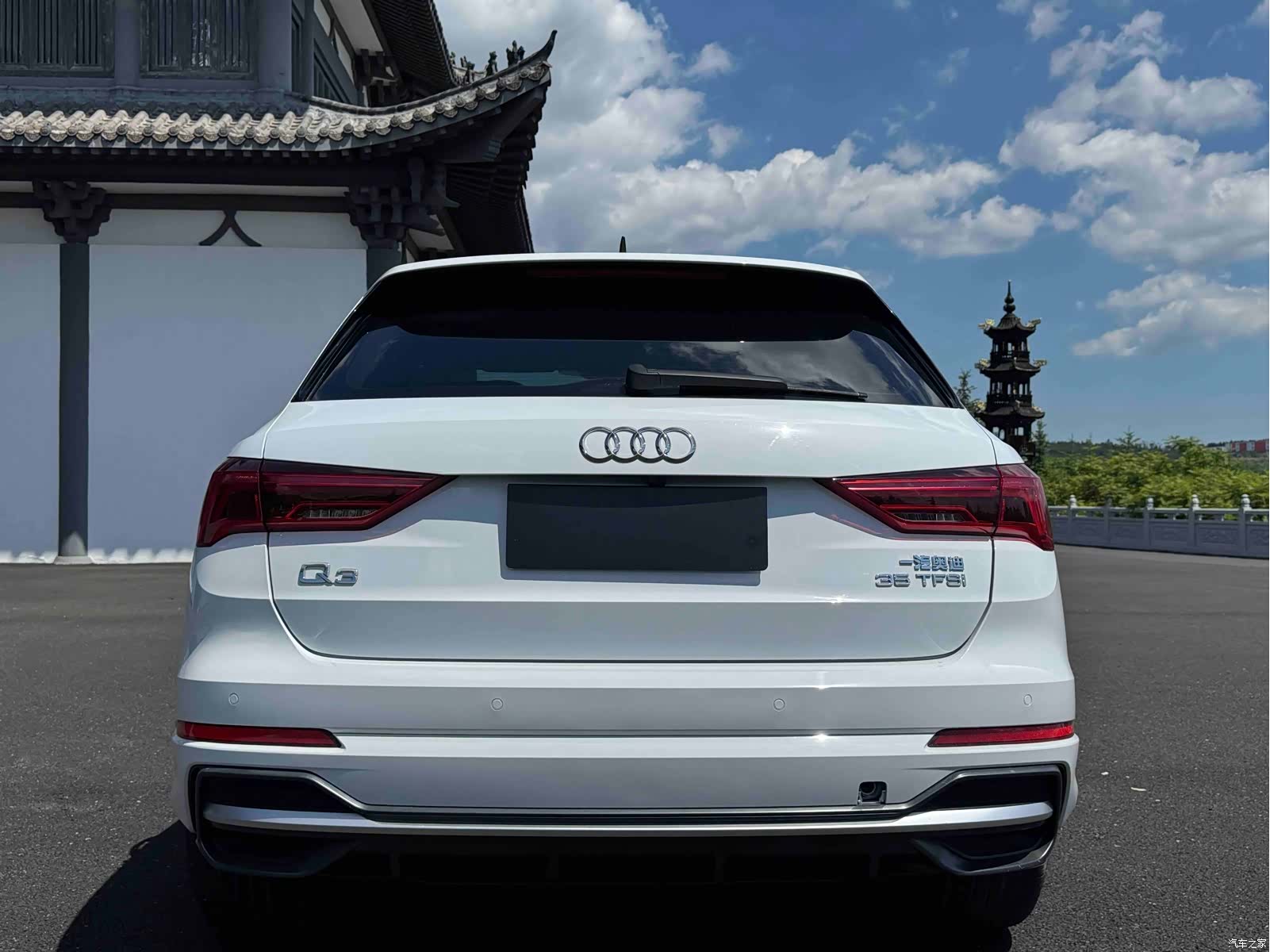 Audi Q3, 2022 все фото