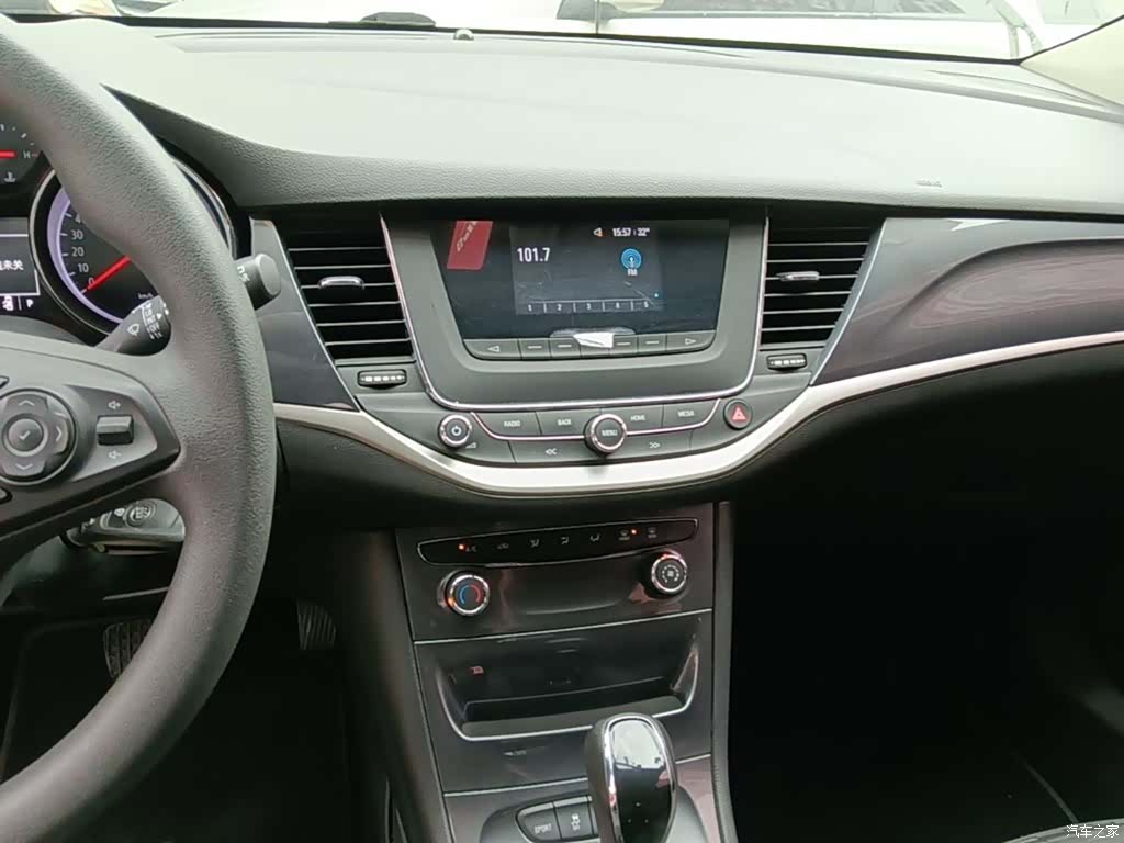 Buick Verano, 2017 13