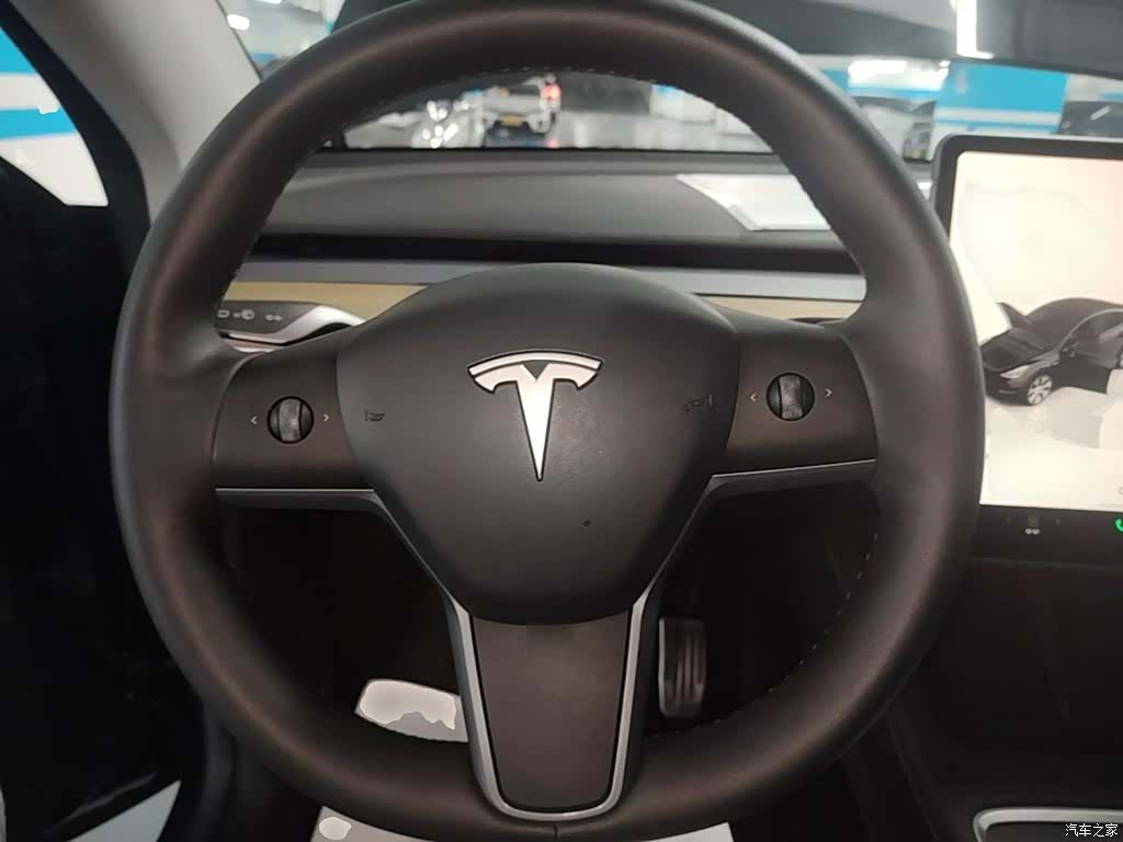 Tesla Model Y, 2023 11