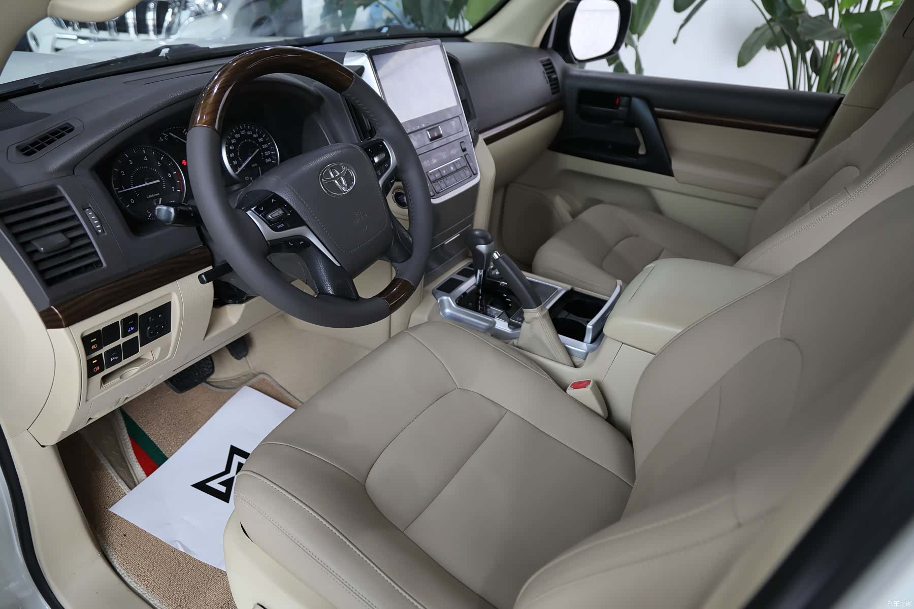 Toyota Land Cruiser, 2016 7