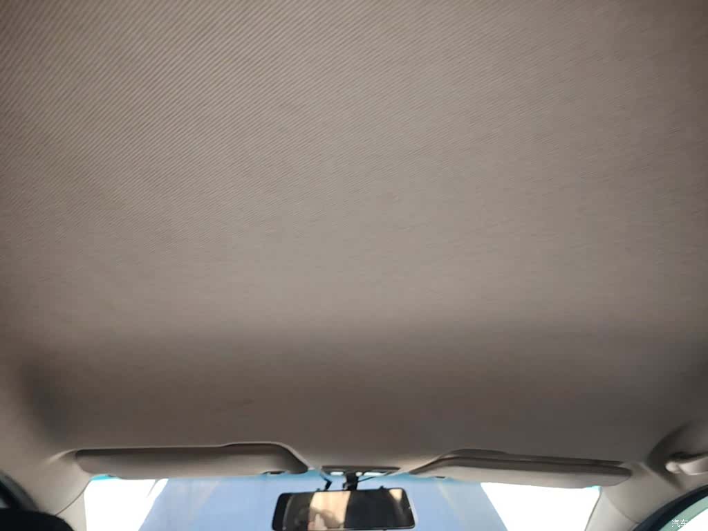 Wuling 310W, 2021 18