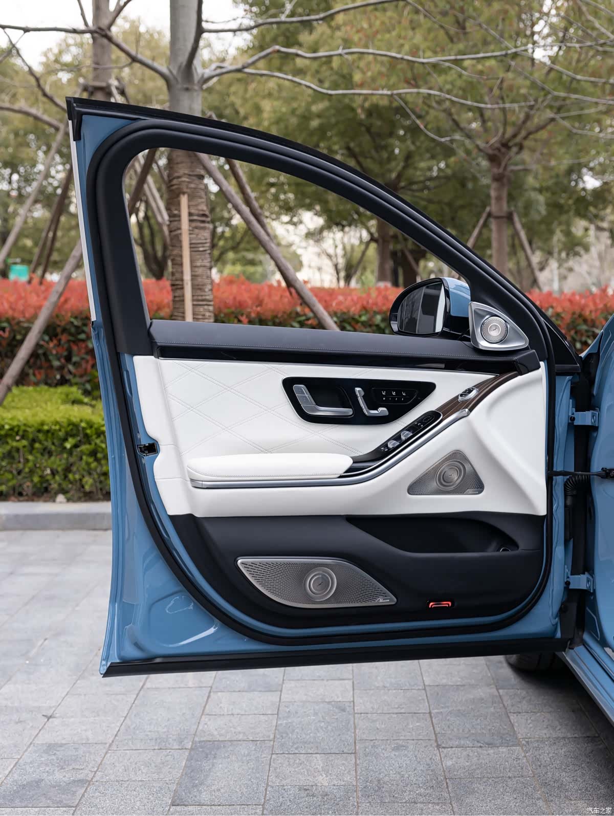 Maybach S-Class, 2023 17