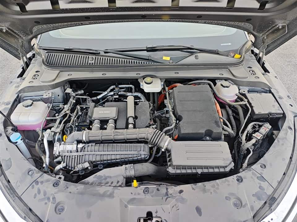 BYD Qin L BYD Qin L