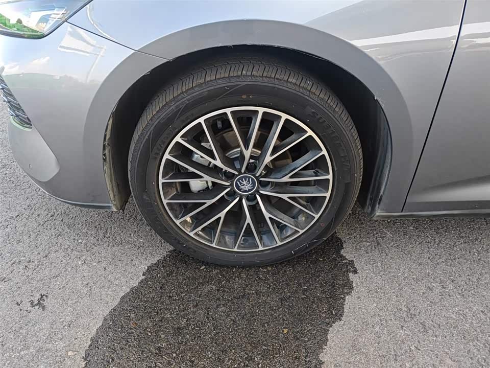 BYD Qin L BYD Qin L