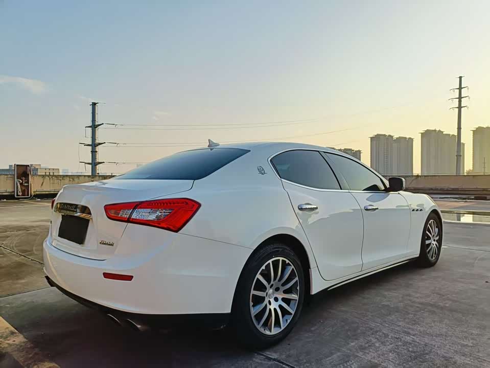 Maserati Ghibli