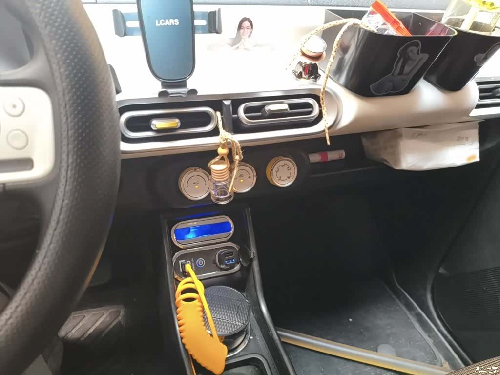 Wuling MINIEV, 2025 6