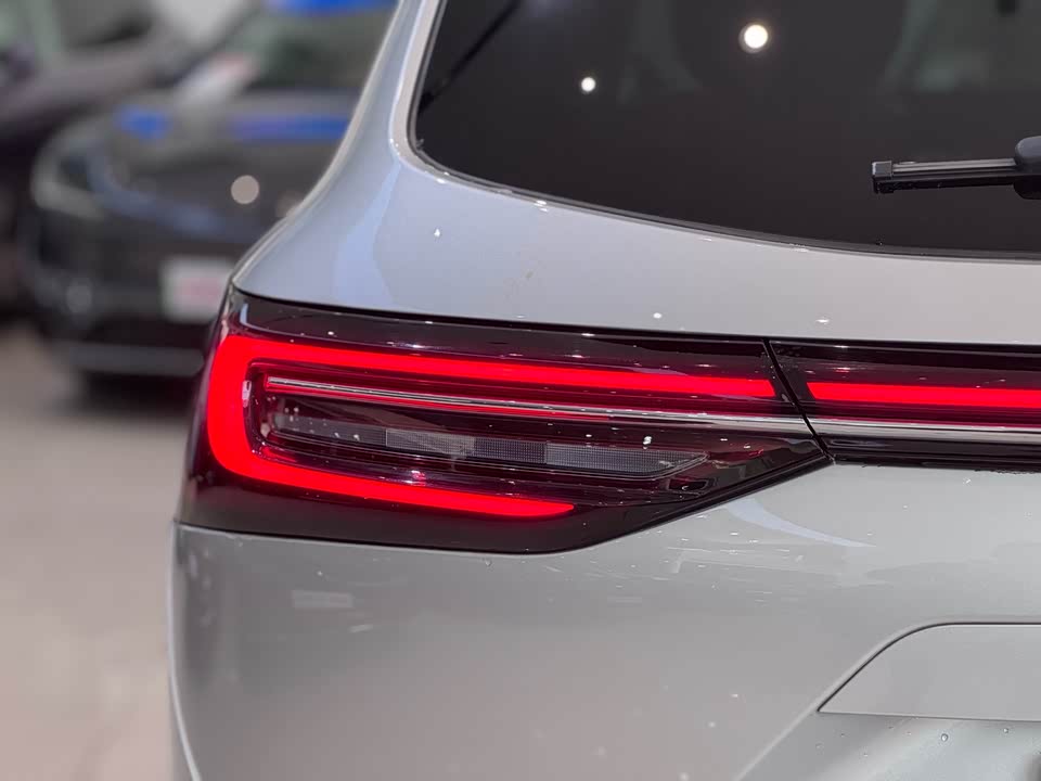 AITO Ask the world M7