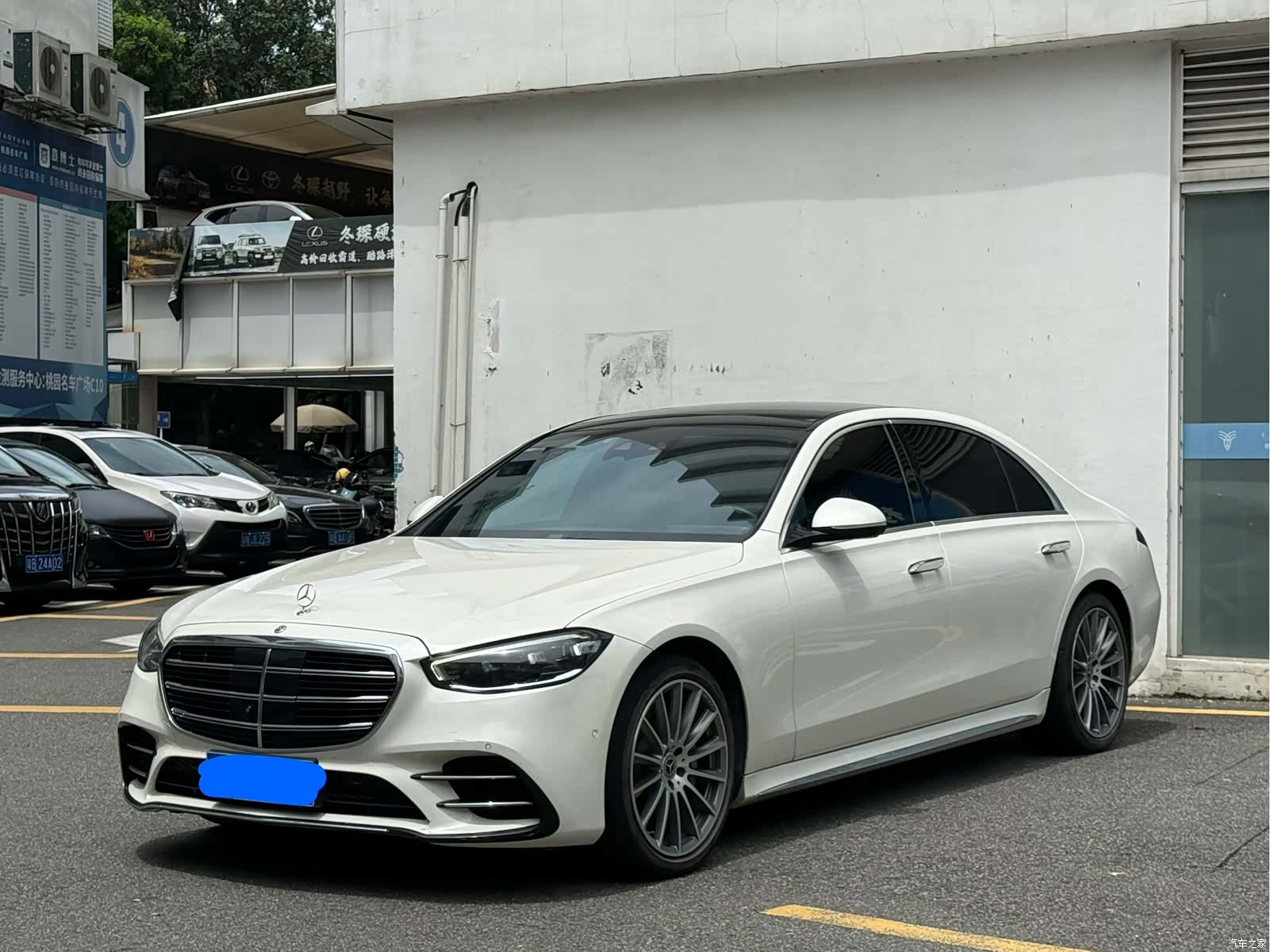 Mercedes-Benz S-Class, 2023 10