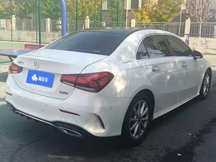 Mercedes-Benz Class A Mercedes-Benz Class A
