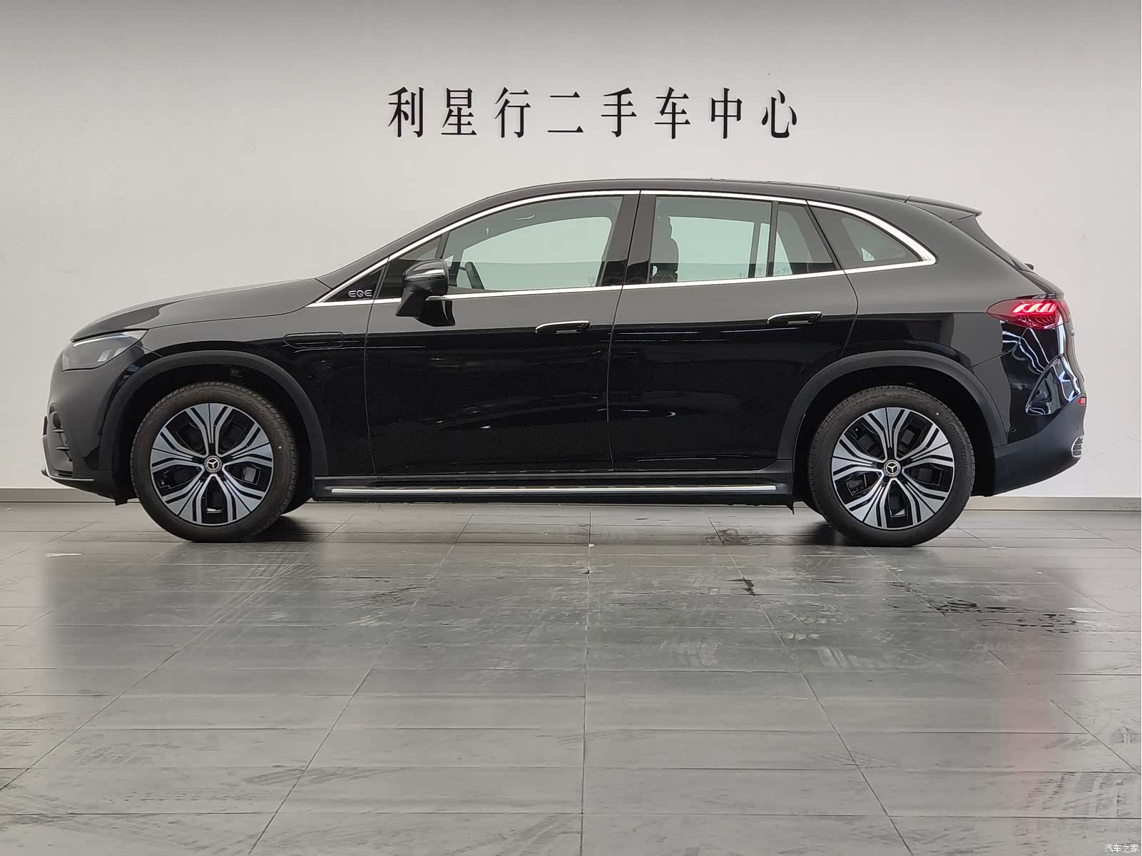 Mercedes-Benz EQE, 2025 8