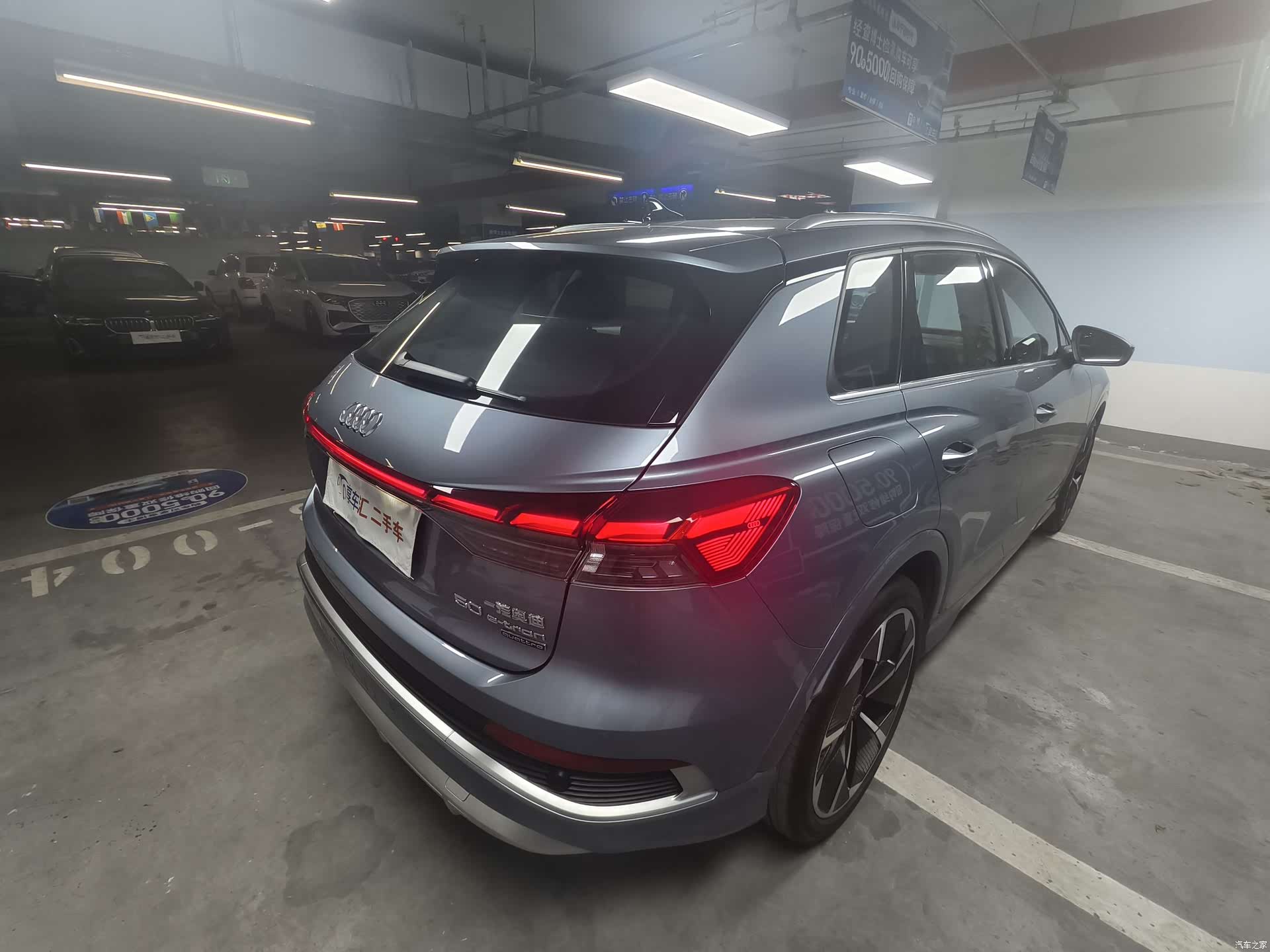 Audi Q4 e-tron, 2023 все фото