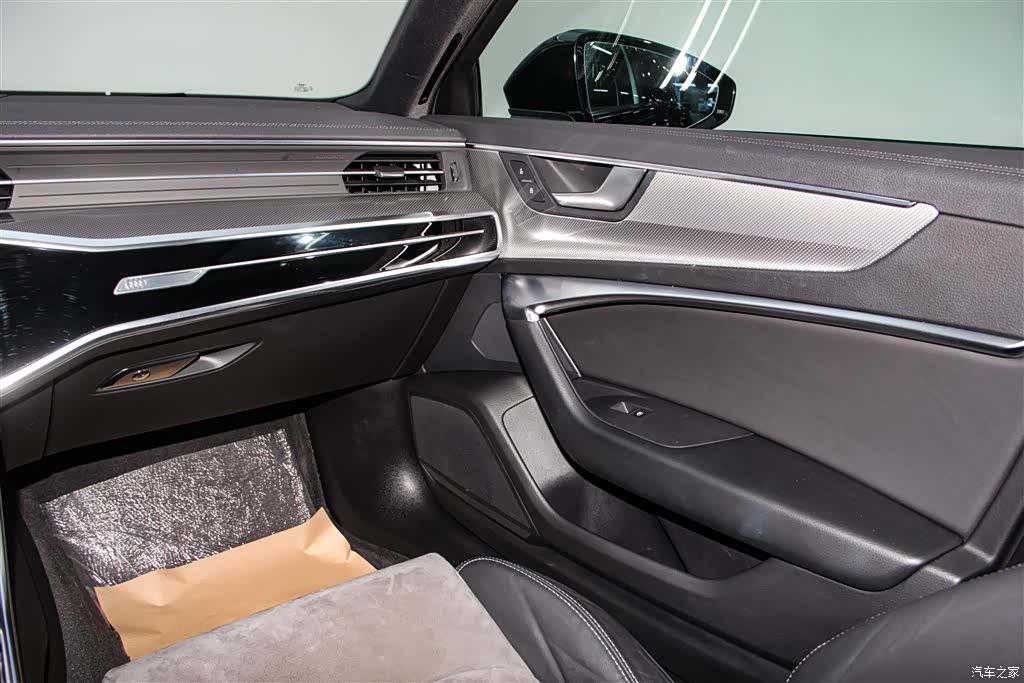 Audi A6L, 2021 21