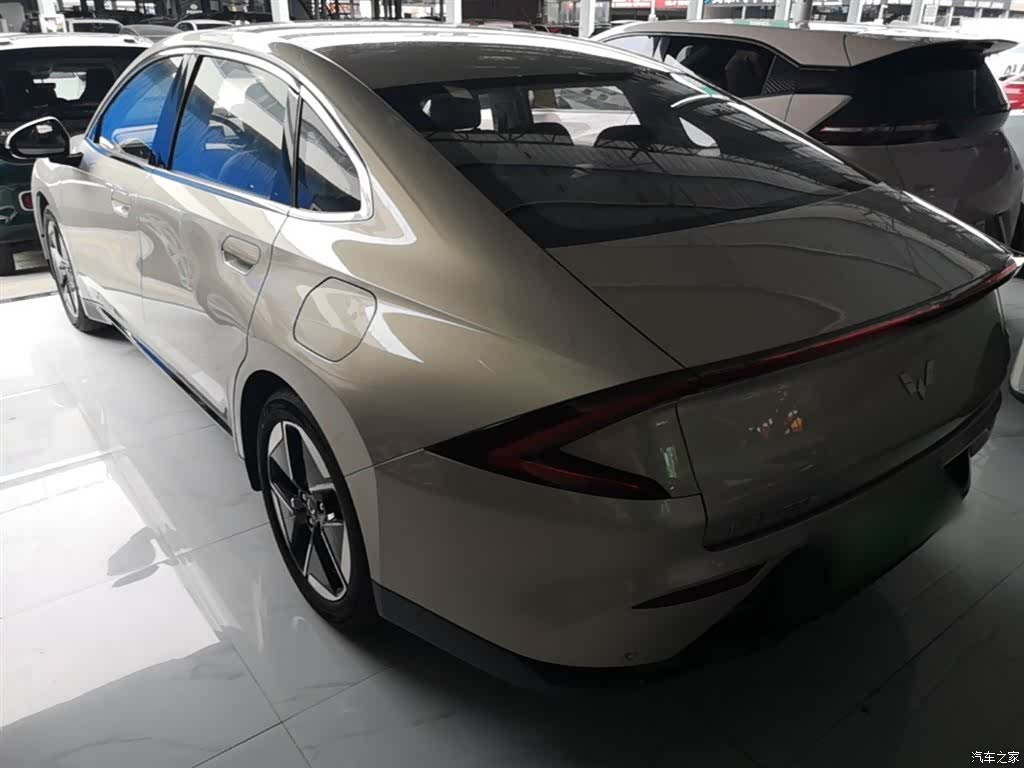 Wuling Starlight, 2026 все фото