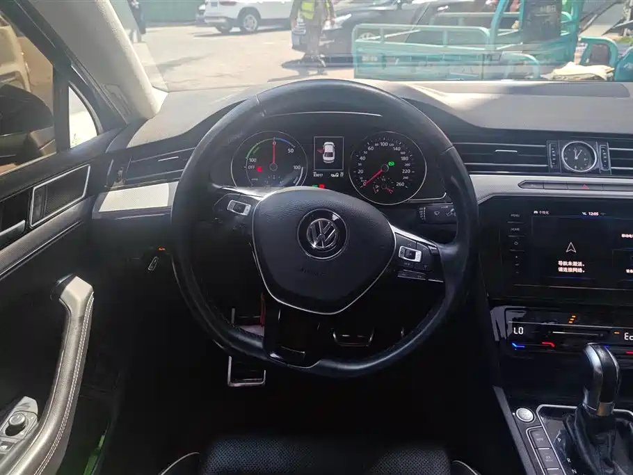 Volkswagen Magotan GTE