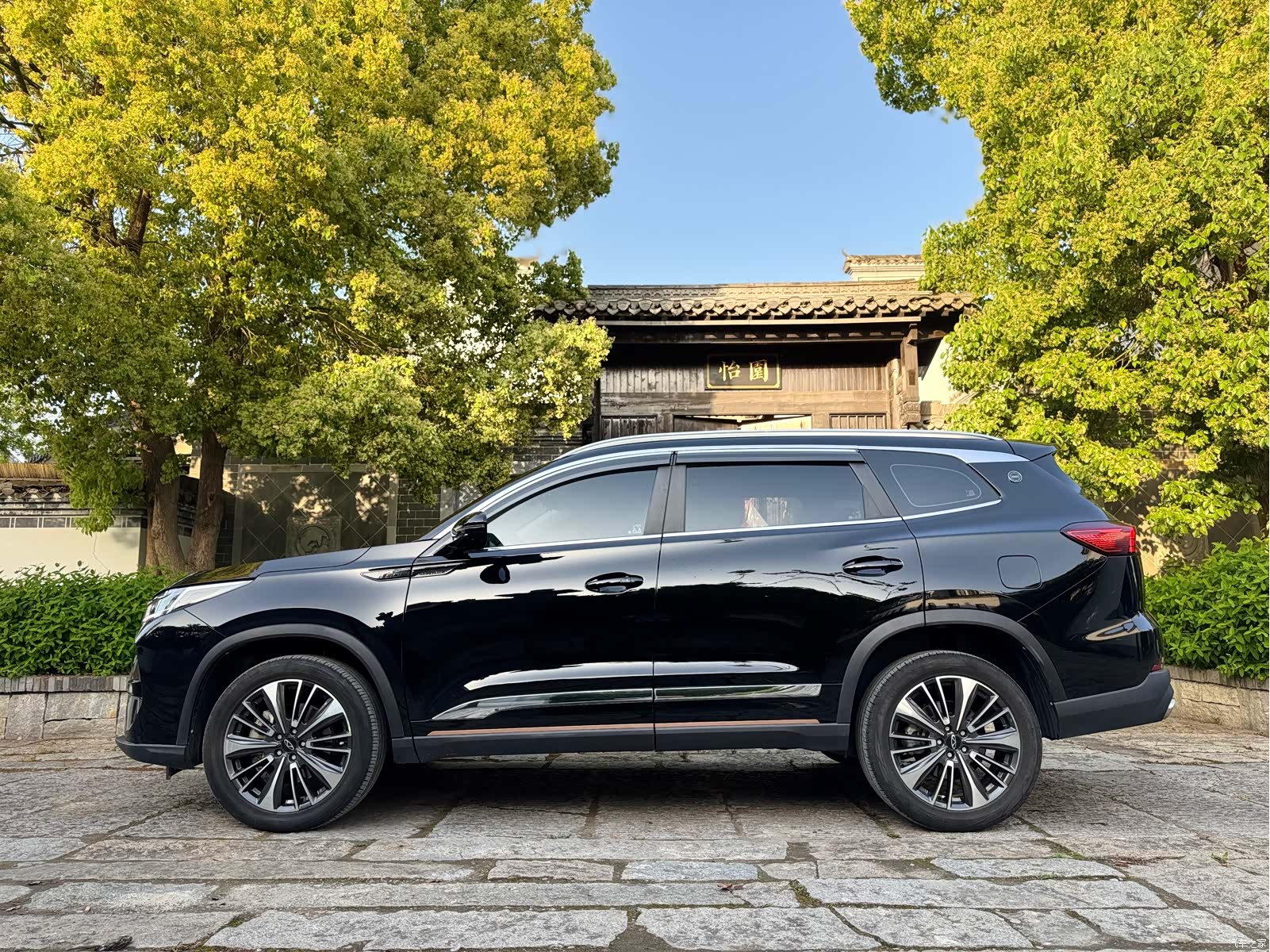 Chery Tiggo 8, 2024 3