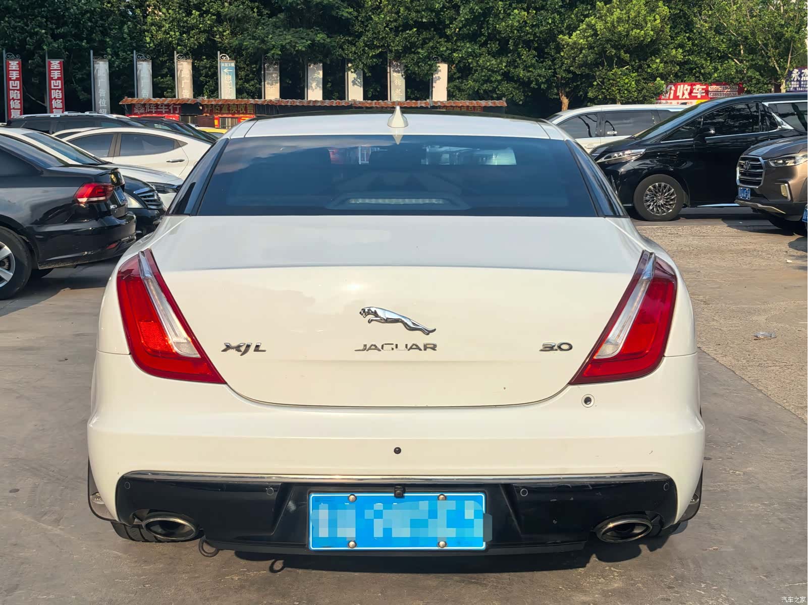 Jaguar XJ, 2017 все фото