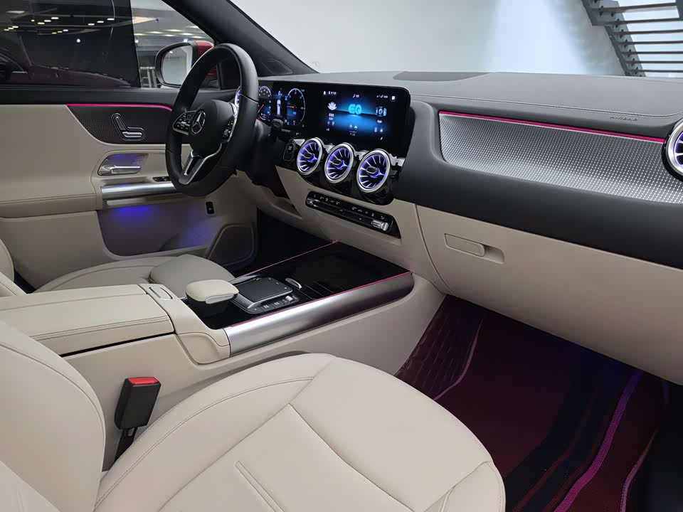 Mercedes-Benz EQA Mercedes-Benz EQA