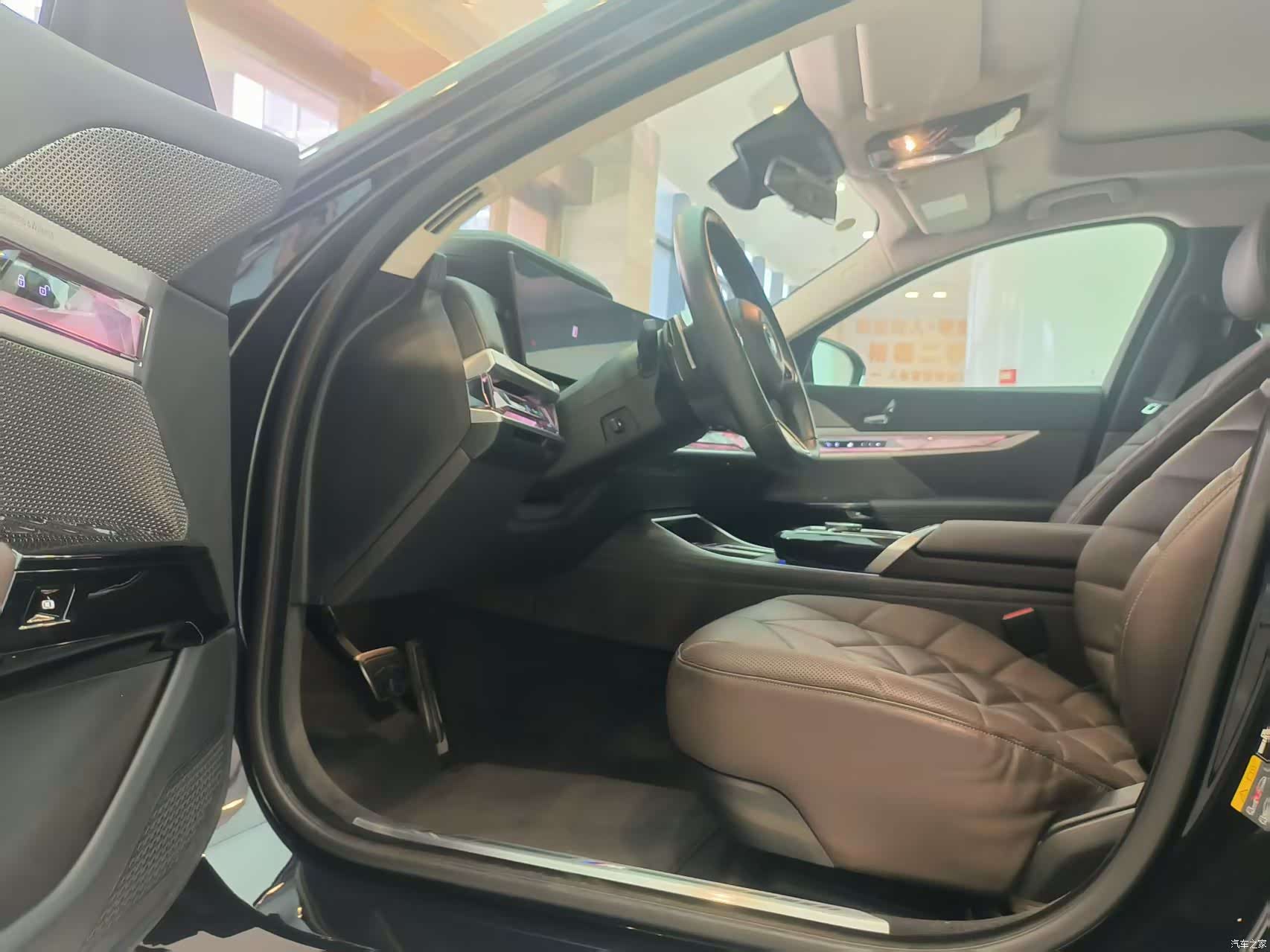 BMW i7, 2023 7
