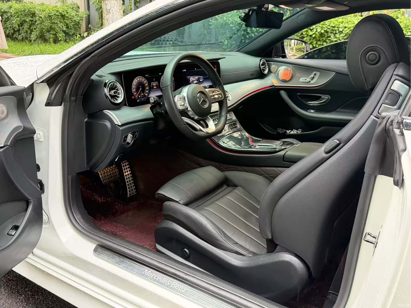 Mercedes-Benz E-Class, 2020 4