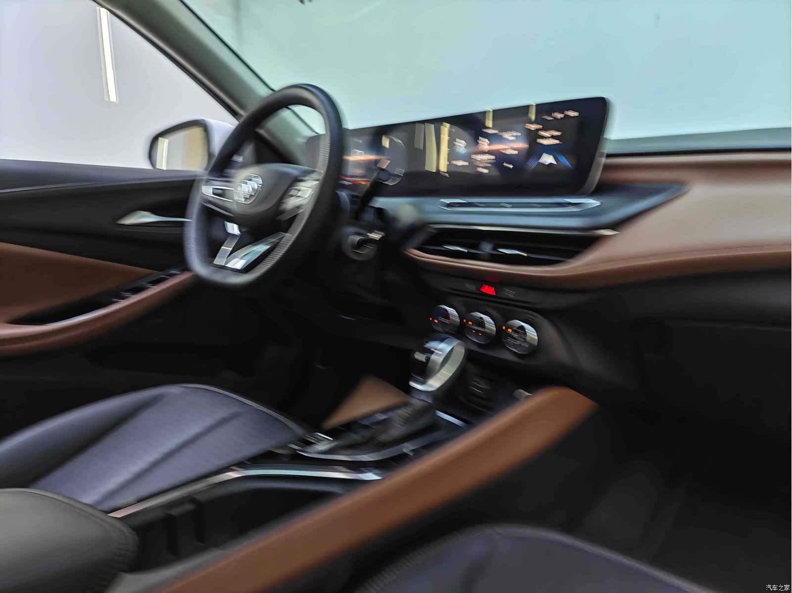Buick Verano, 2022 10