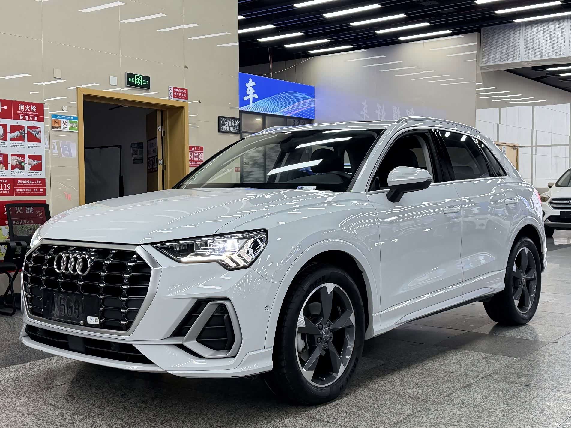 Audi Q3, 2021 1