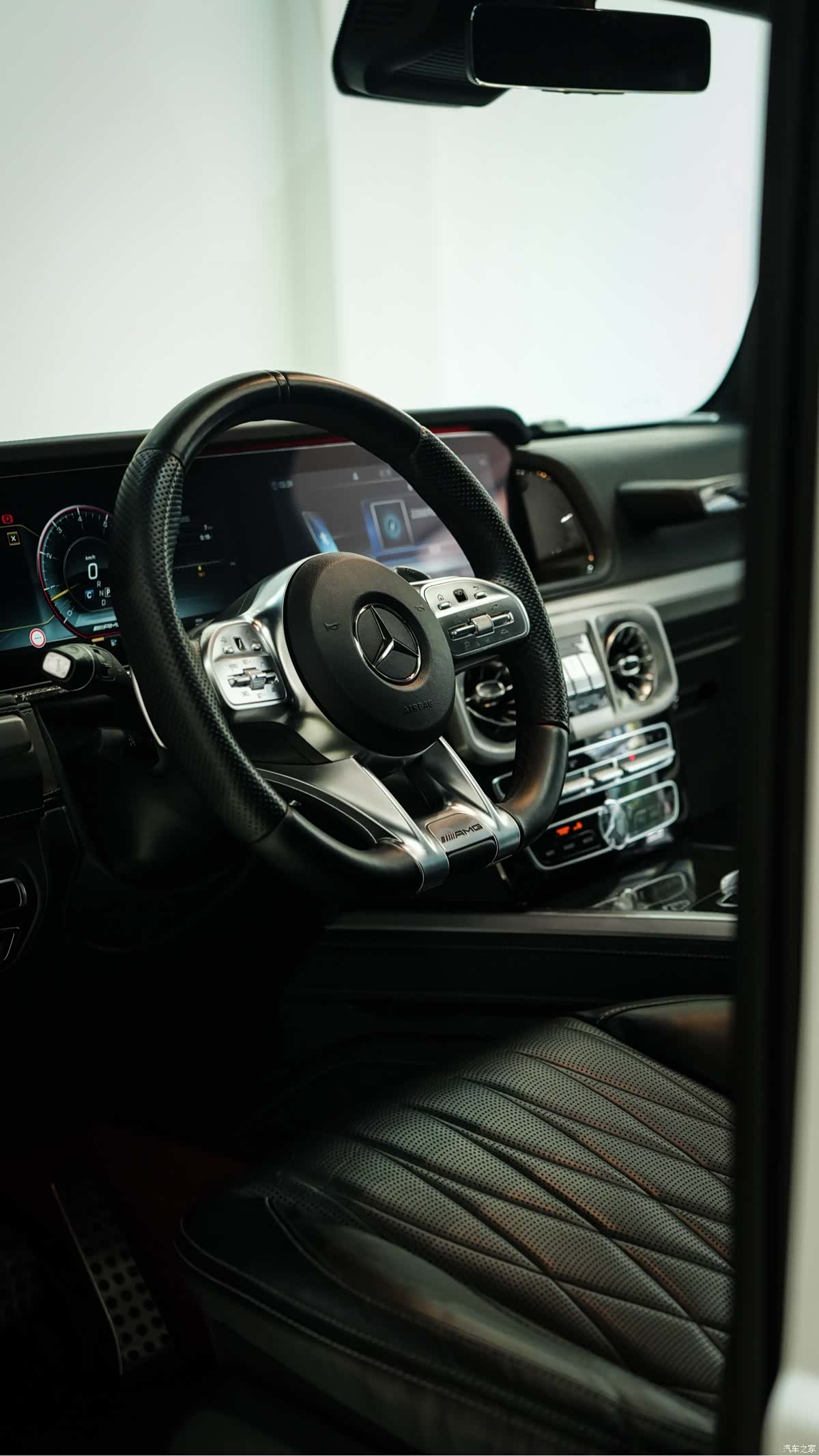 Mercedes-Benz G-Class, 2019 12
