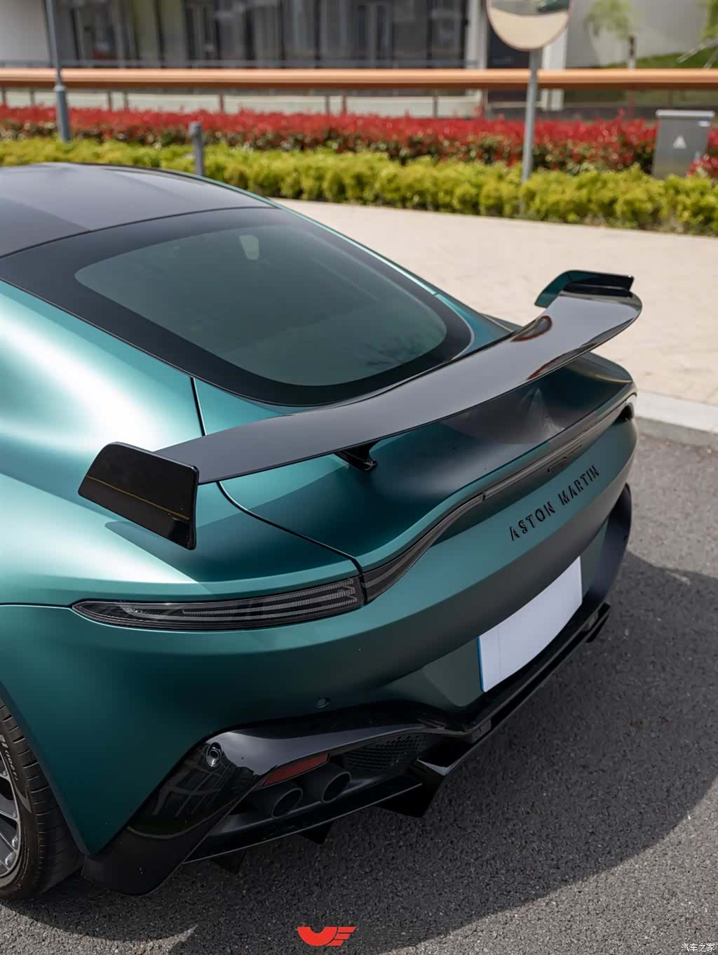 Aston Martin Vantage, 2022 10