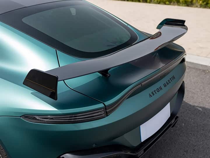 Aston Martin V8 Vantage 2022 4.0T V8 F1 Edition Coupe