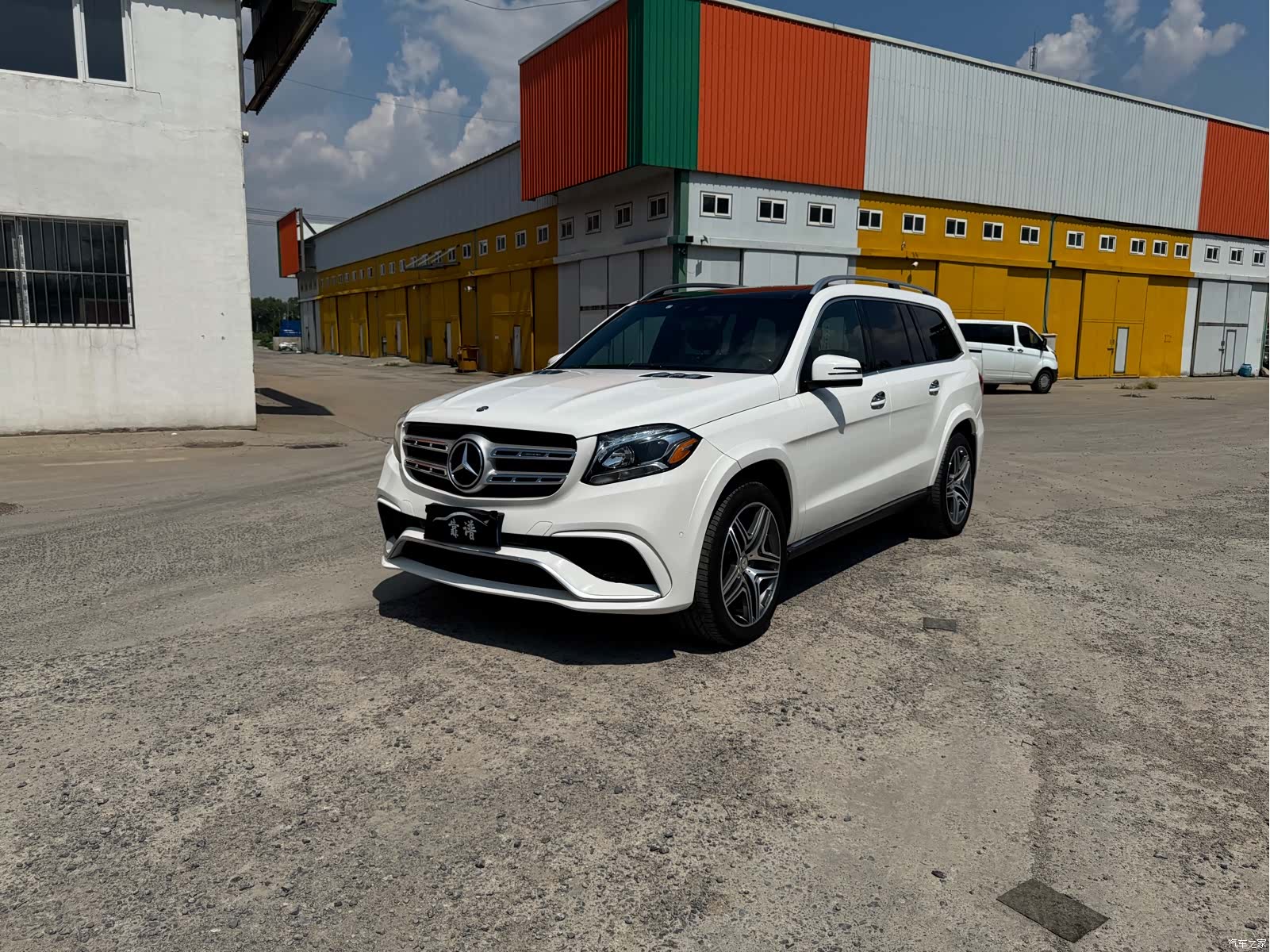Mercedes-Benz GLS, 2017 1