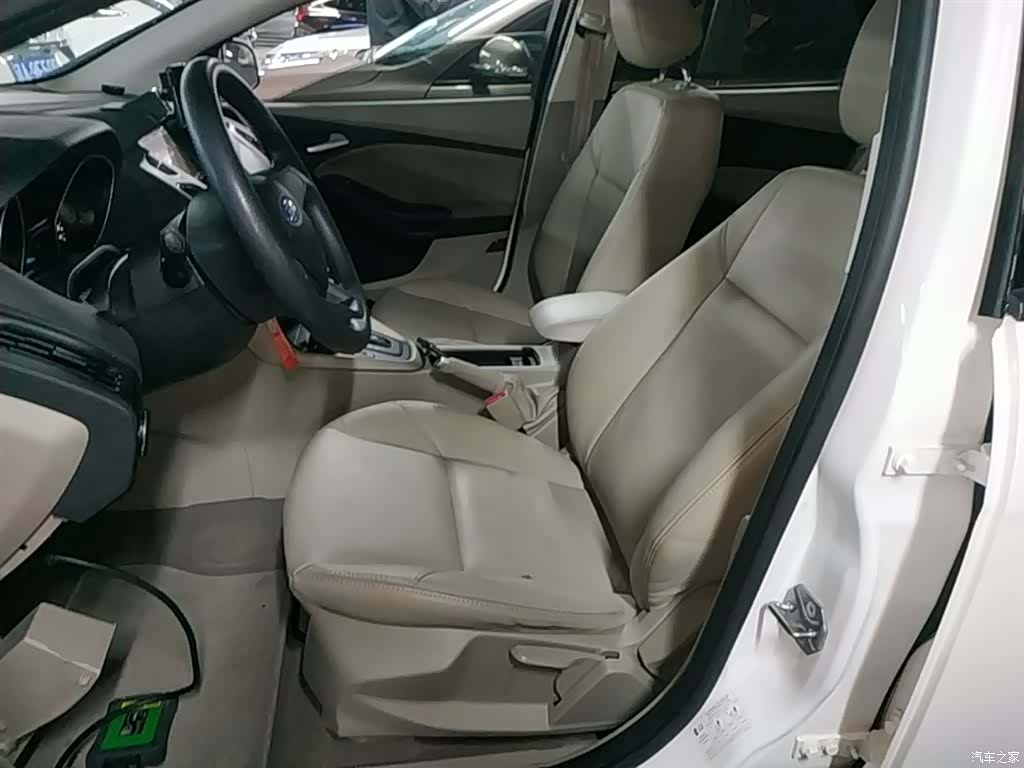 Ford Focus, 2015 15