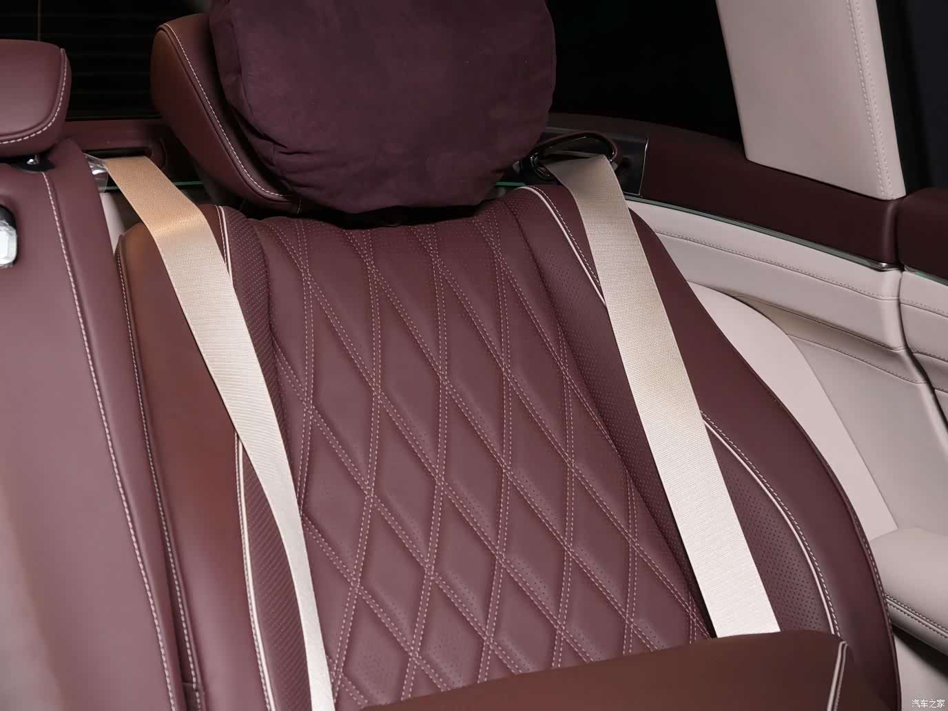 Maybach GLS, 2024 12