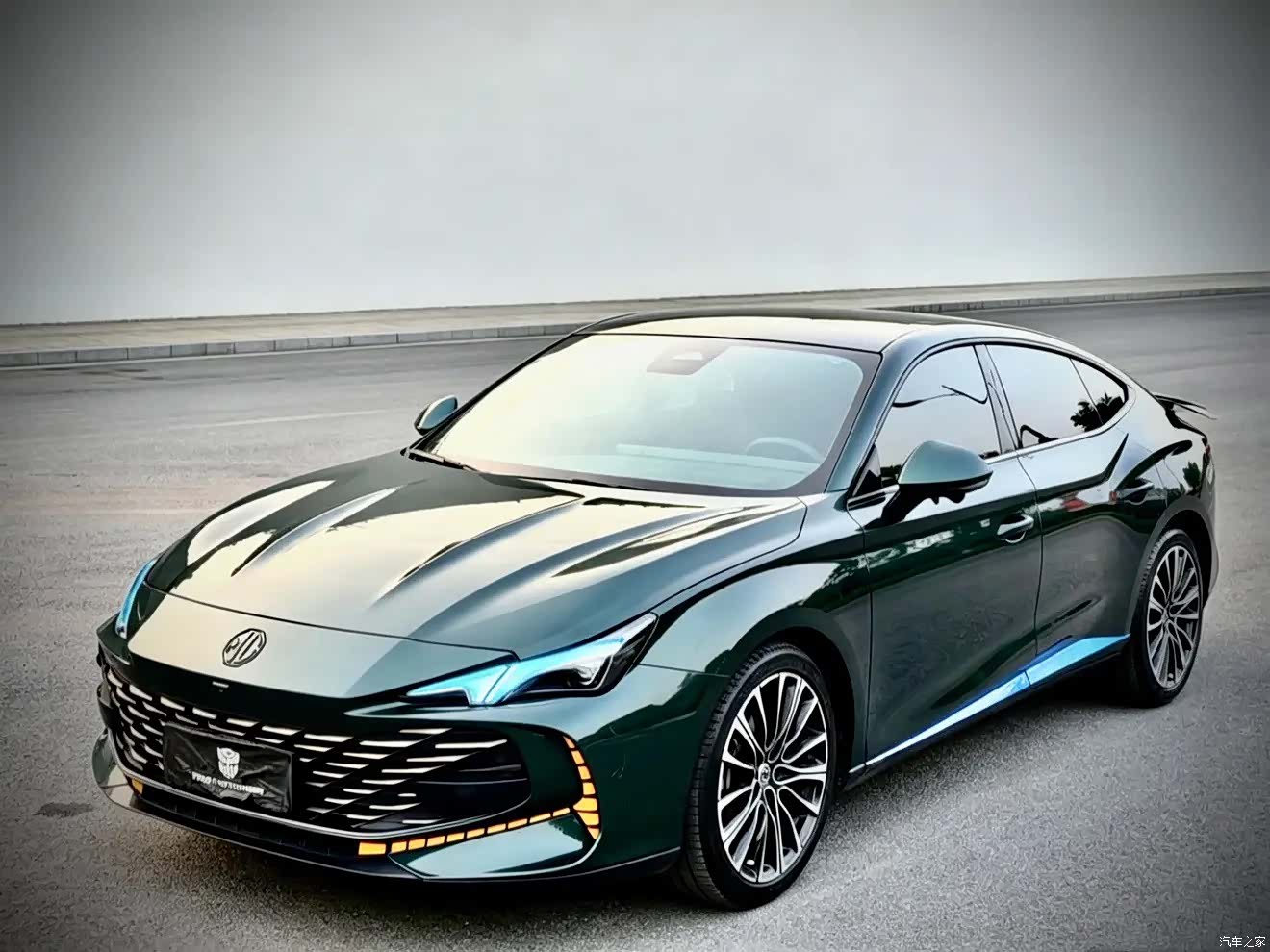 MG MG7