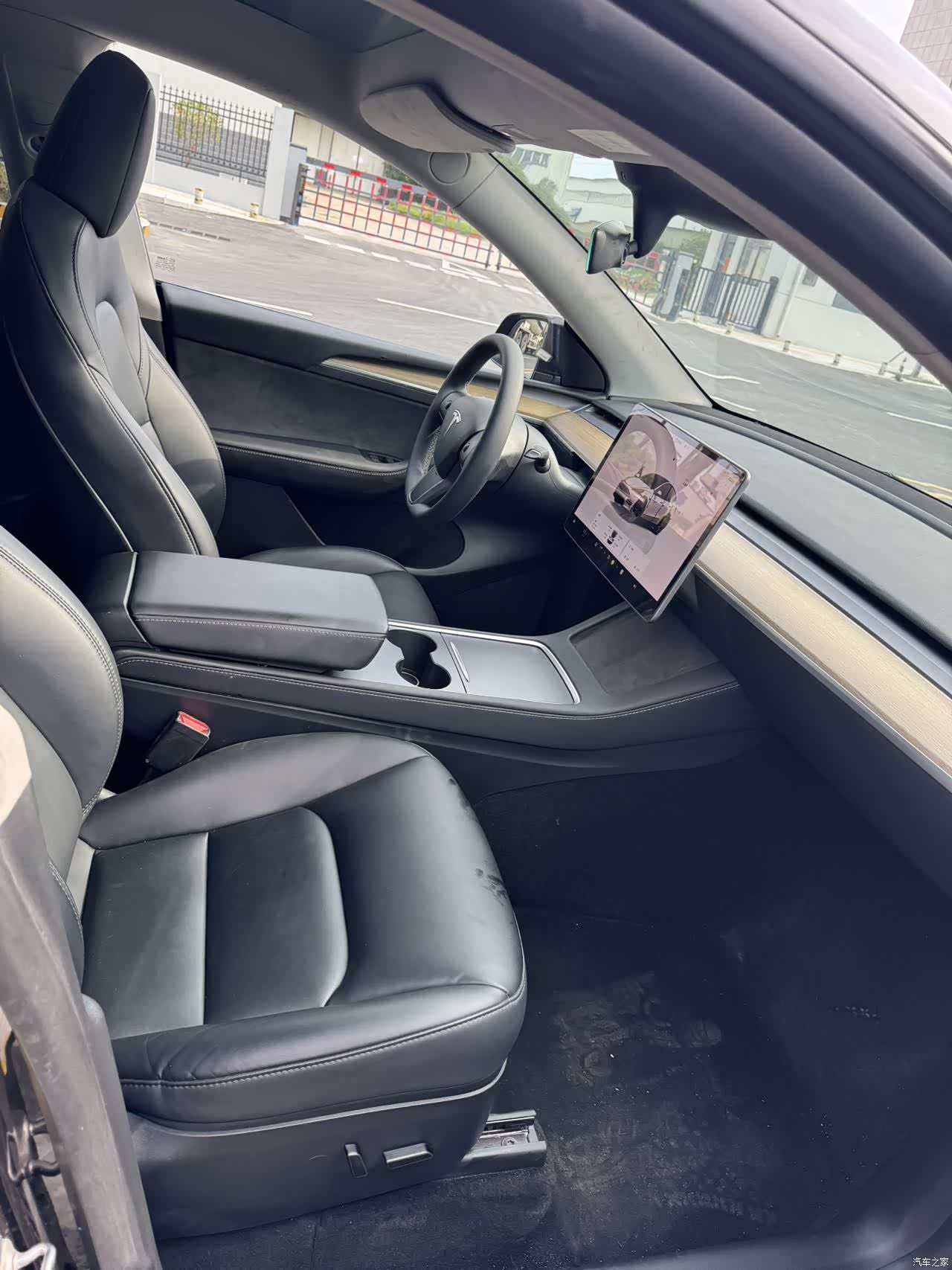 Tesla Model Y, 2022 7