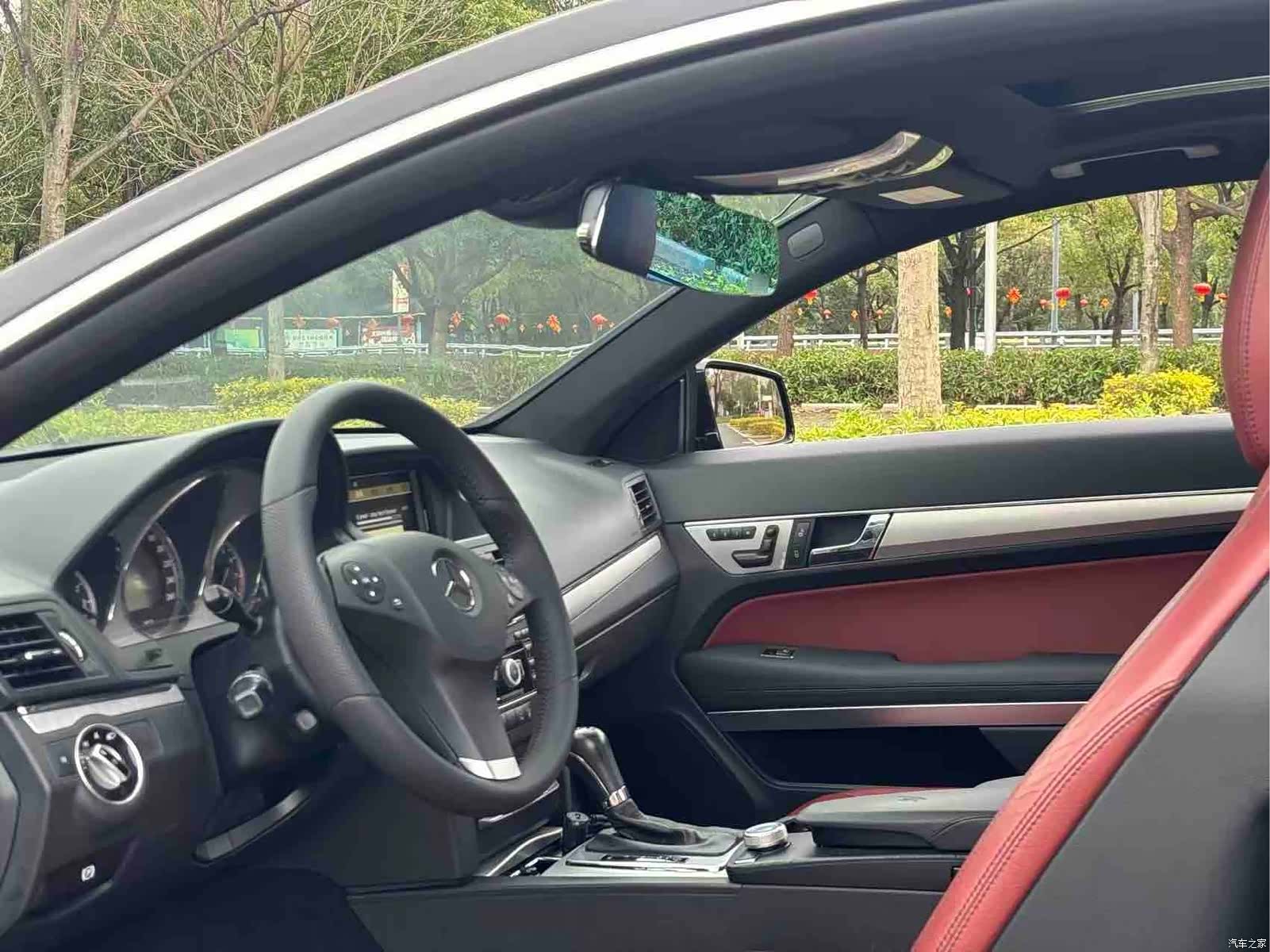 Mercedes-Benz E-Class, 2011 4