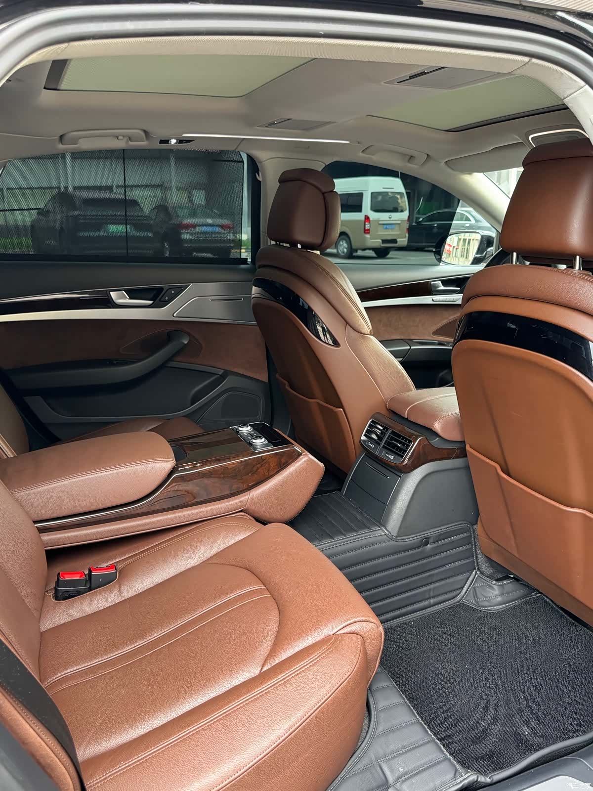 Audi A8L, 2016 10