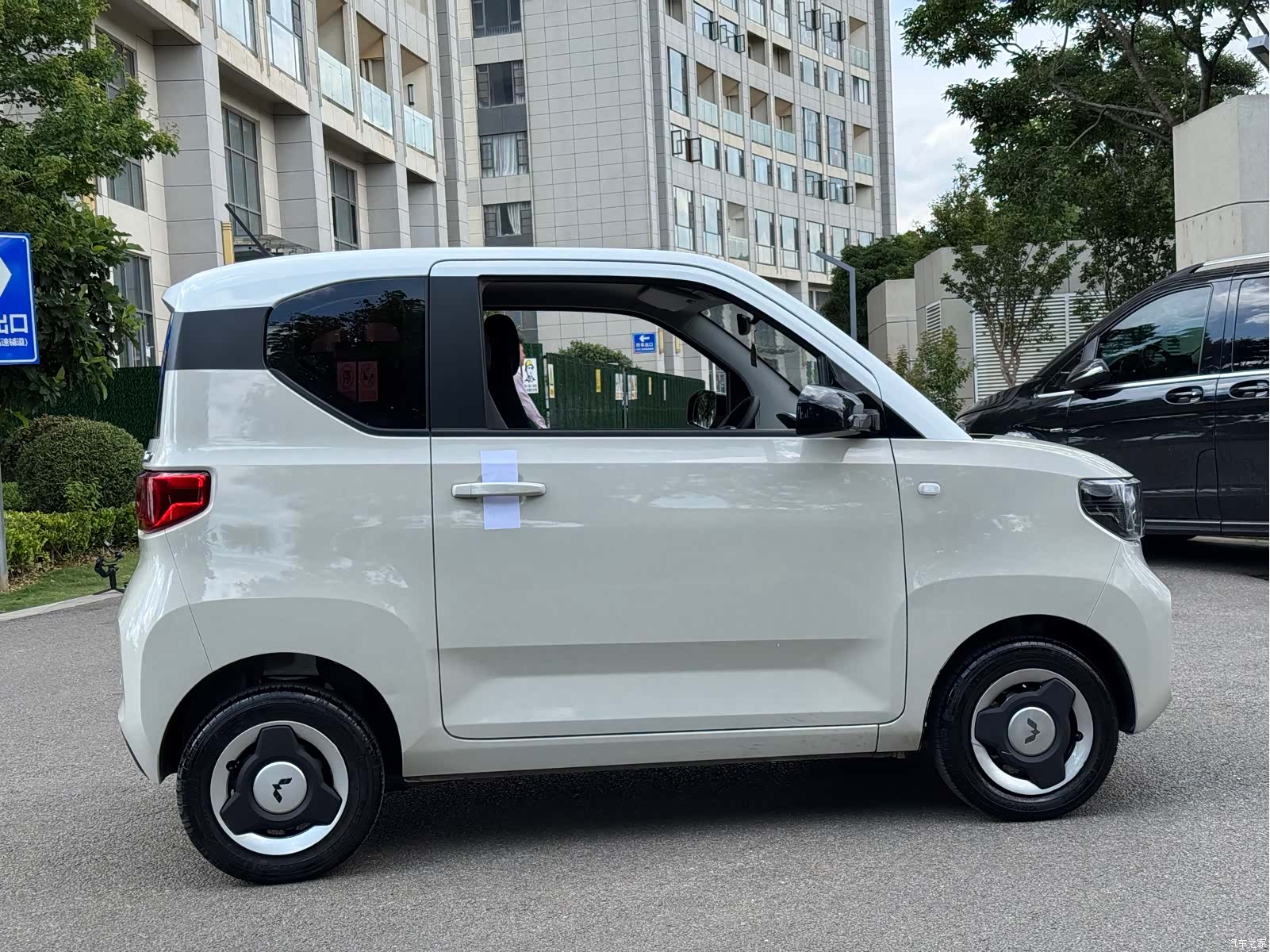 Wuling MINIEV, 2022 11