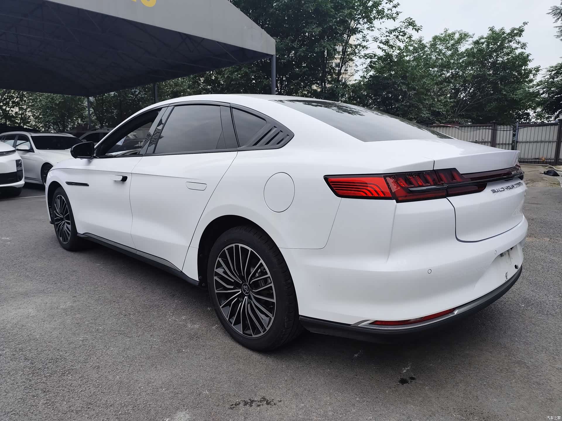 BYD Han, 2022 6