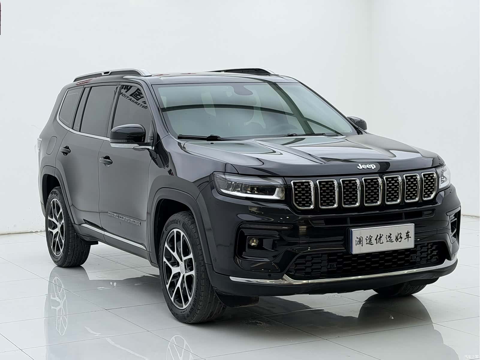Jeep Grand Commander, 2022 3