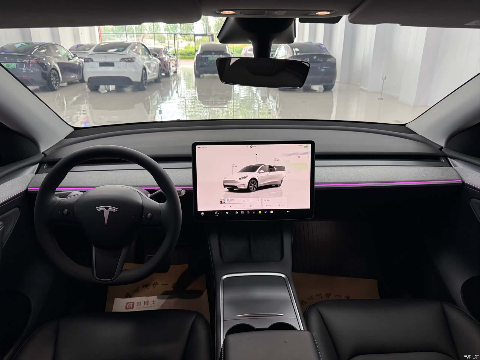 Tesla Model Y, 2024 6